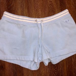 Roxy shorts size medium